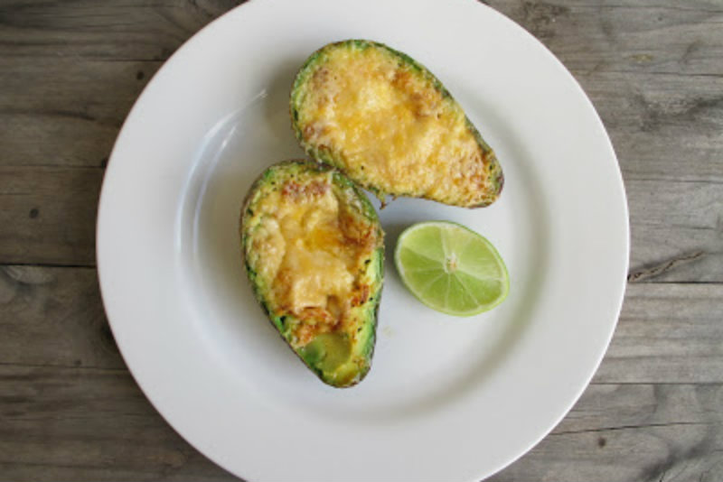 grilled avocado snack w cheese & chilli sauce 1
